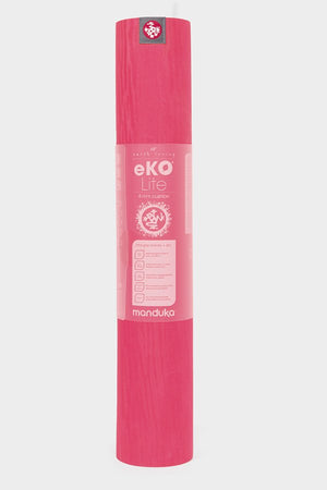 SEA YOGI // Esperance Eko Yoga mat in 4mm by Manduka, standing