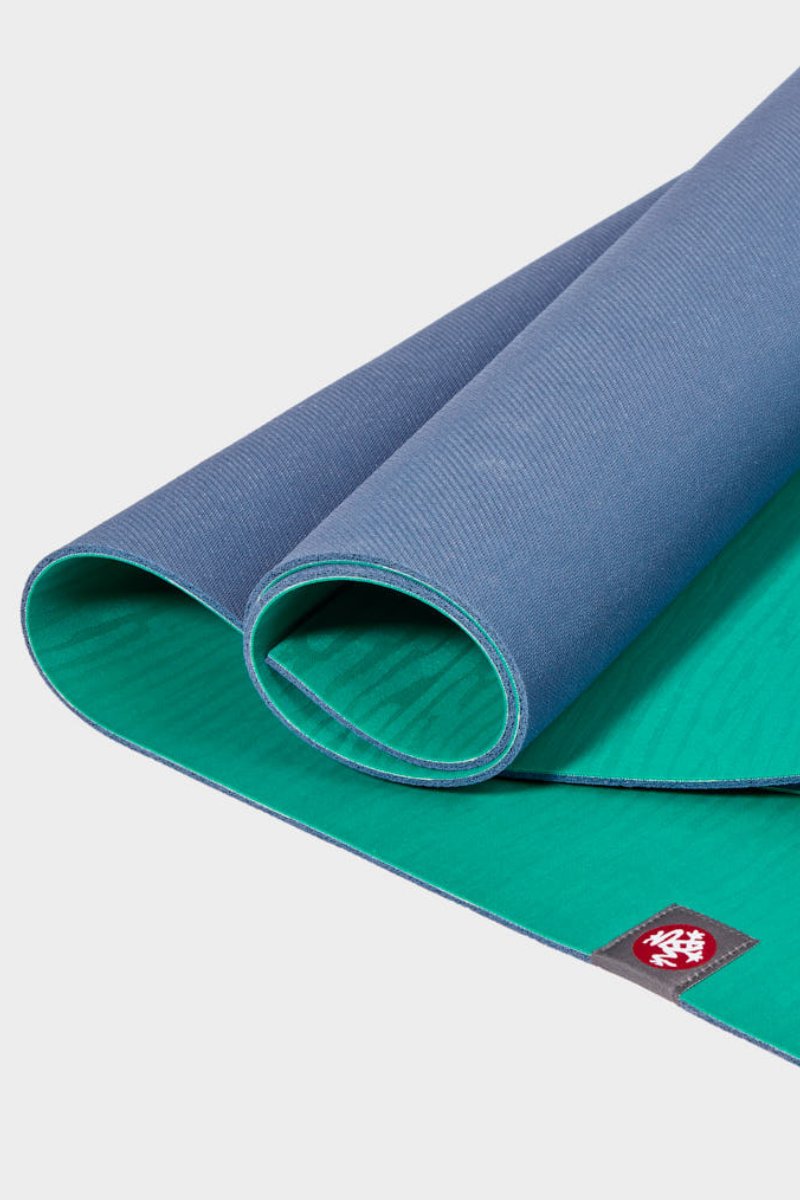 SEA YOGI // KYI Eko Yoga yoga mat in 4mm by Manduka, zoom