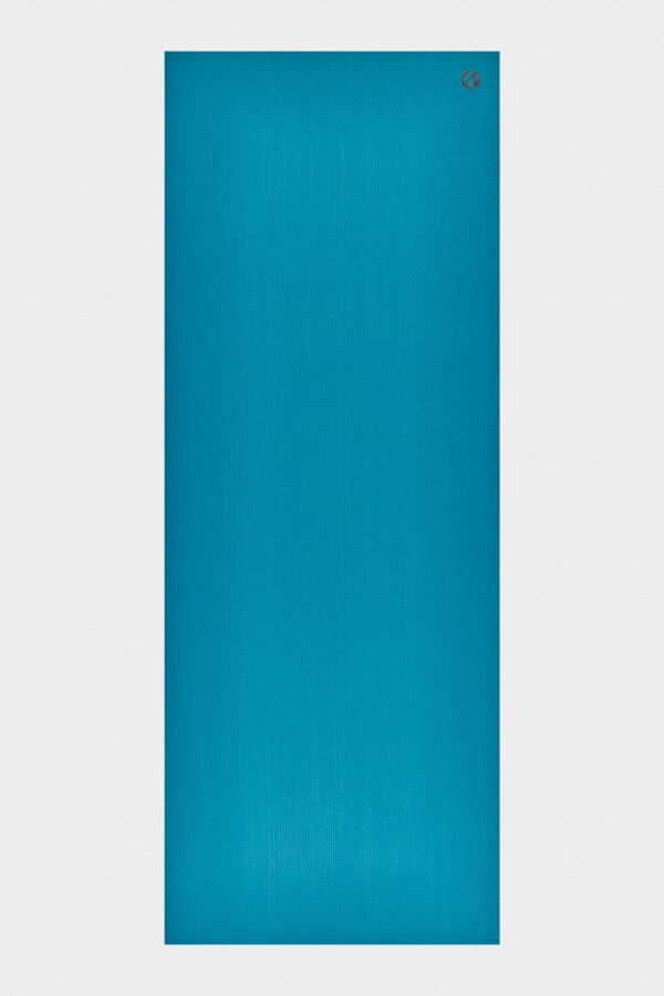 SEA YOGI // Manduka Pro Yoga Mat Bondi Blue in 6mm, full