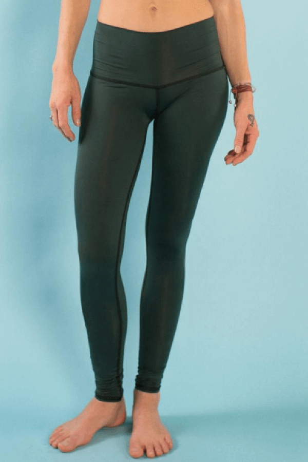 Sea Yogi // Hunter leggins de Teeki para yoga y pilates, frente