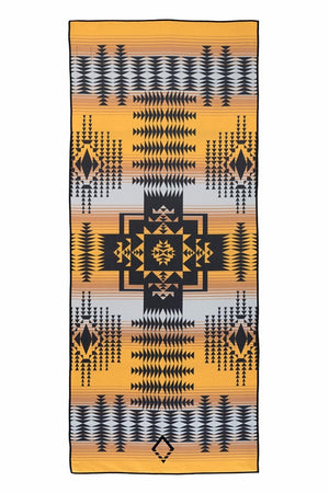 NOMADIX DOUBLE SIDED YOGA AND BEACH TOWEL IN ROSWELL STYLE AND FRONT